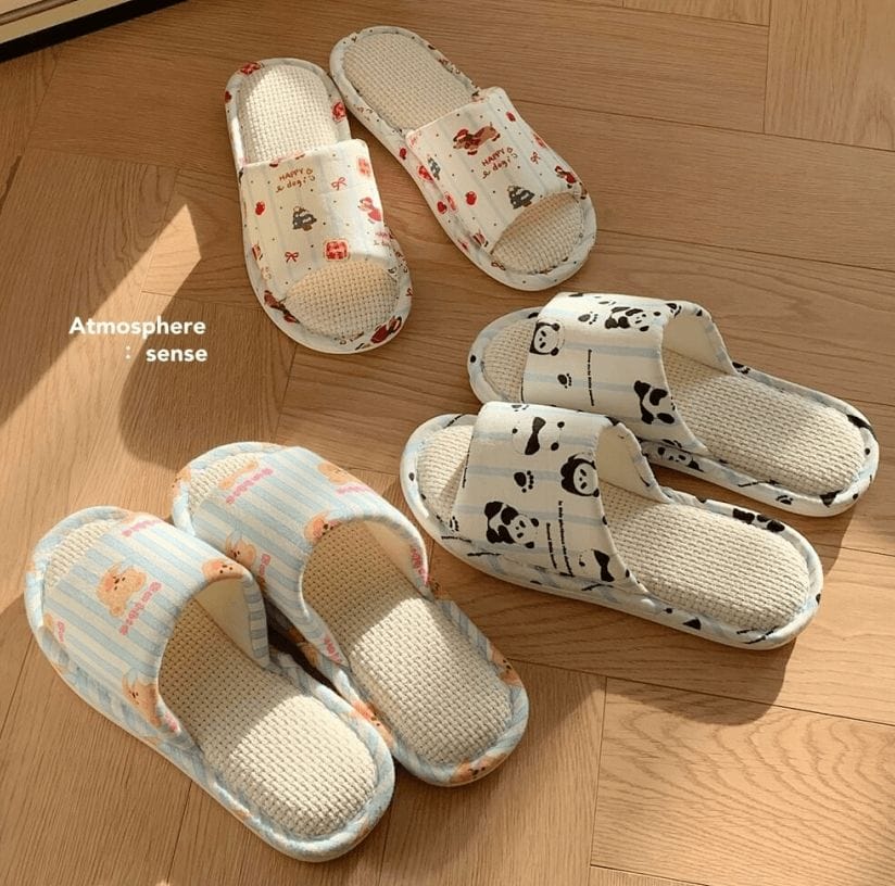 Custom Linen Slippers: Breathable Comfort with a Personal Touch