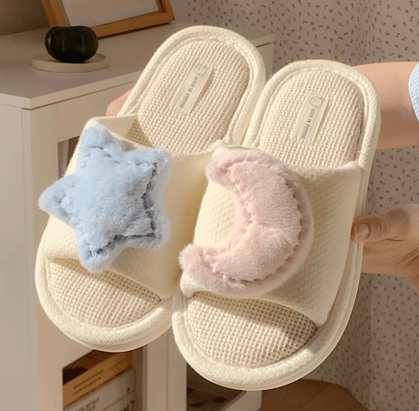 Custom Linen Slippers: Breathable Comfort with a Personal Touch